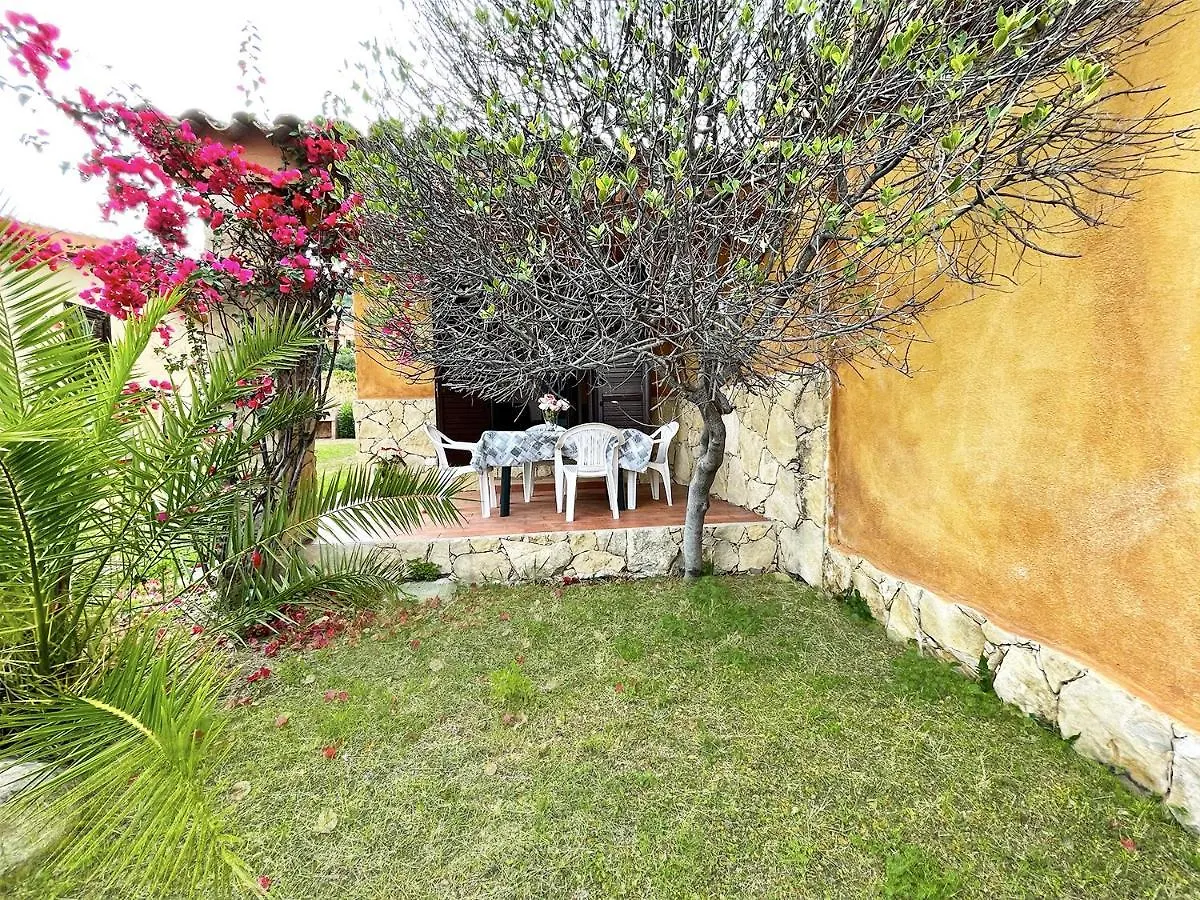 Vila Erika Castiadas 0*,  Itálie