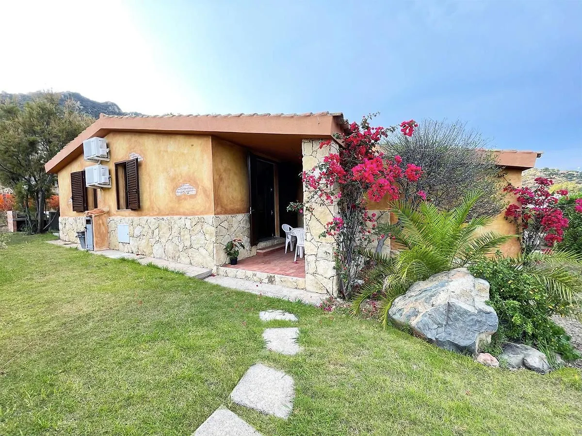 Vila Erika Castiadas